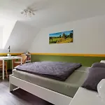 Toms Gaestehaus Séjour chez l'habitant Schleiden