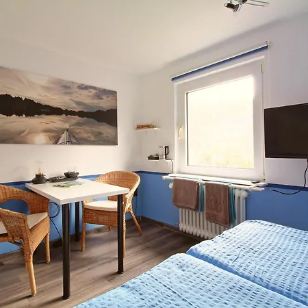 Toms Gaestehaus Homestay