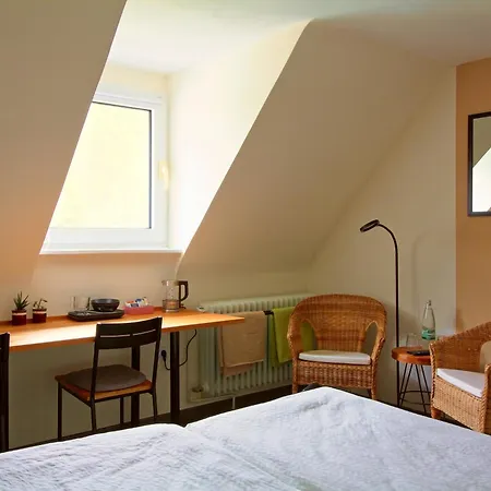 Проживание в семье Toms Gaestehaus *